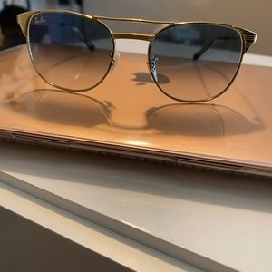 Ray Ban Signet